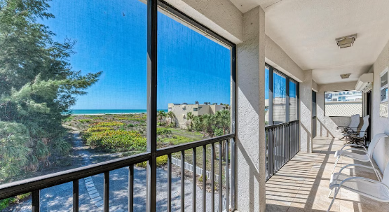 Siesta Key Private Beach House - Steps to World famous Siesta Key Sand